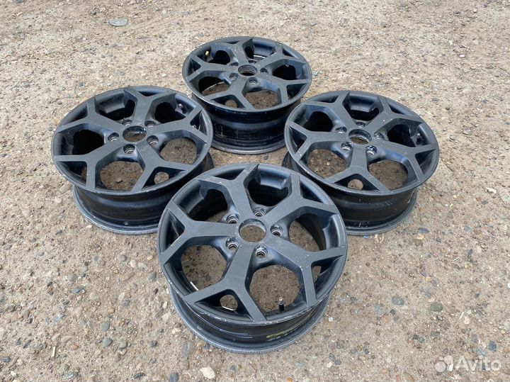 Диски литые R15 на Ford Focus 5x108 Tech Line