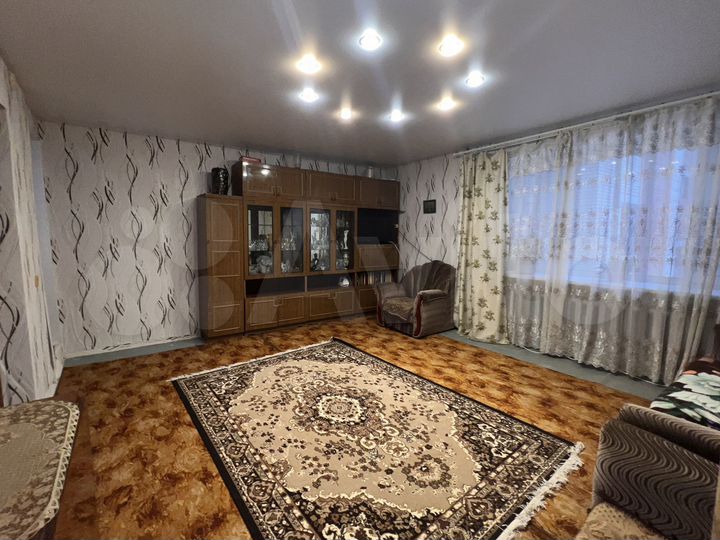 3-к. квартира, 72 м², 2/5 эт.