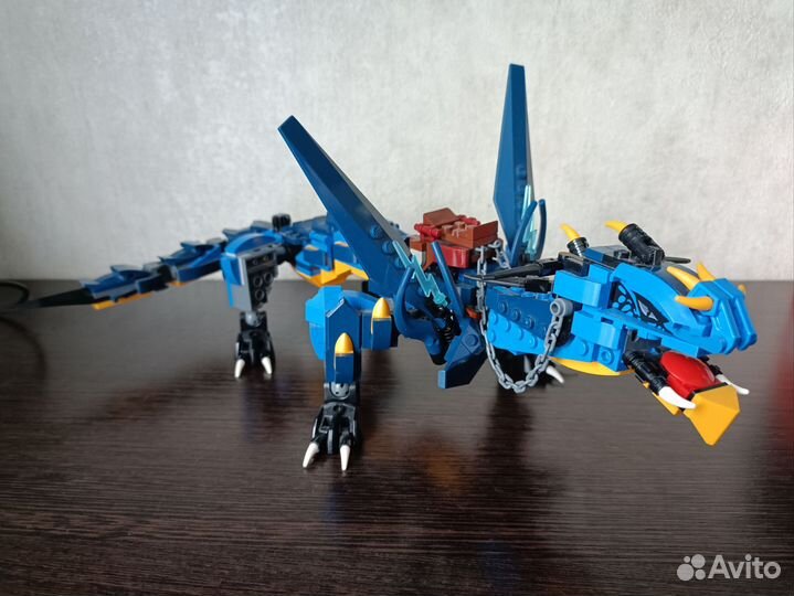 70652 lego Ninjago Hunted Stormbringer