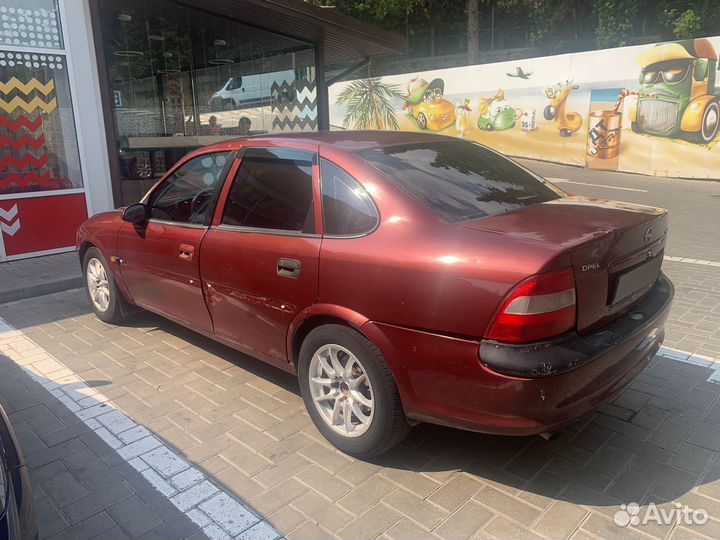 Opel Vectra, 1998