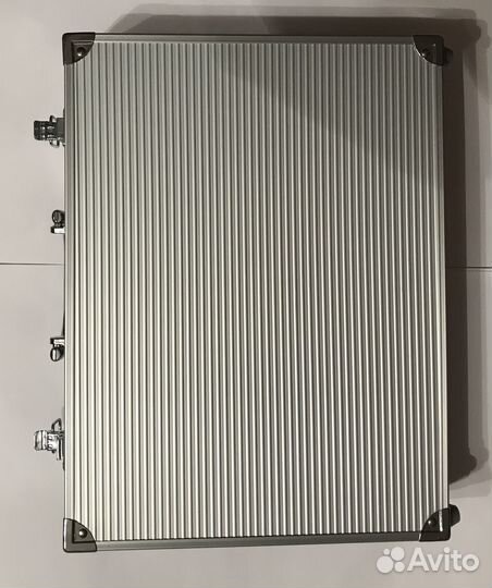 Набор косметики детской Б/У в чемоданчике