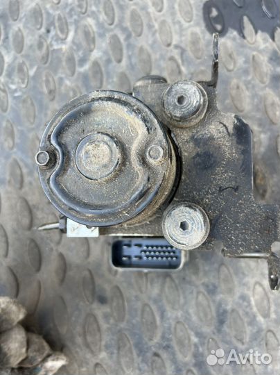 Блок модуль ABS абс Huyndai Elantra XD