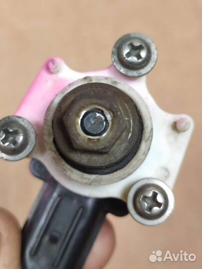 Датчик положения кузова Toyota Camry 40