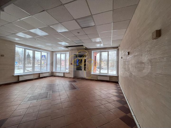 Сдам торговое помещение, 130 м²