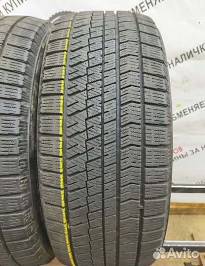 Bridgestone Blizzak VRX2 235/50 R18 97H