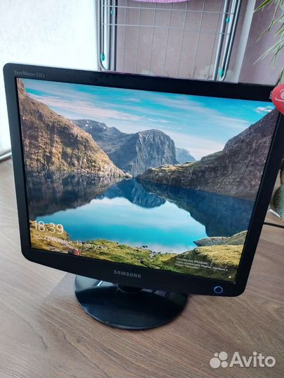 Монитор для компьютера Samsung
