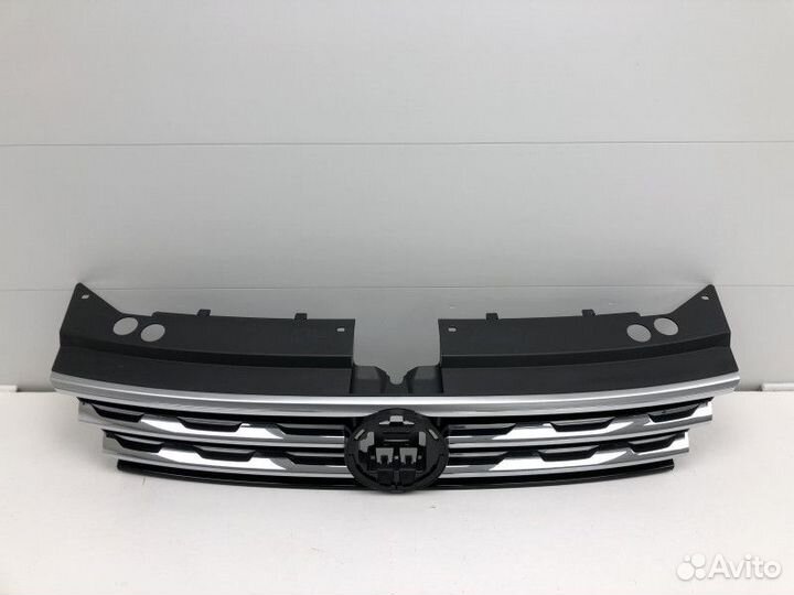 Решетка радиатора Volkswagen Tiguan 2