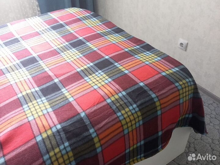 Небольшой мягкий плед