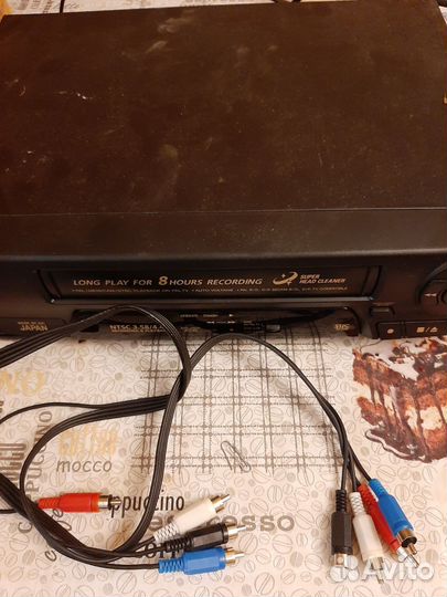 Видеомагнитофон jvc