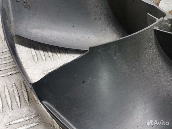 Крыльчатка вентилятора (лопасти) Land Rover