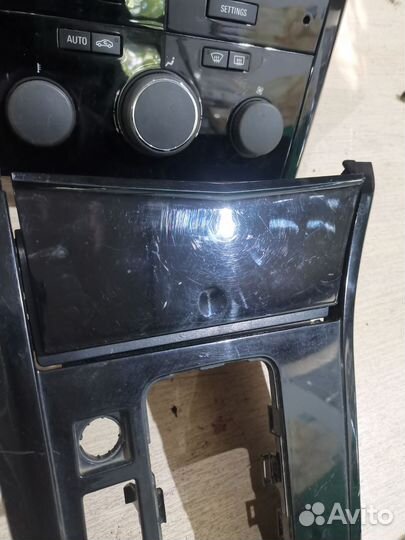 Черная центральная консоль в сборе Astra H