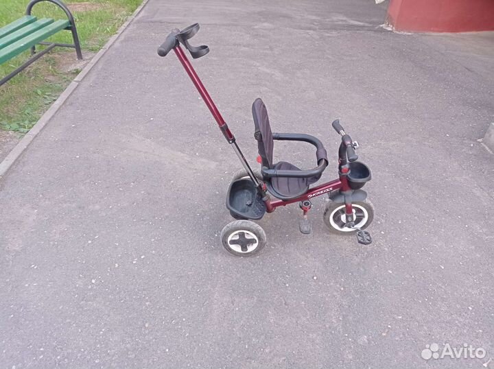 Детский велосипед с родительской ручкой