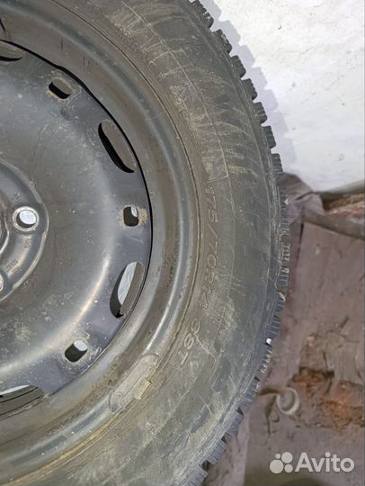 Hankook Winter I'Pike RS W419 175/70 R14