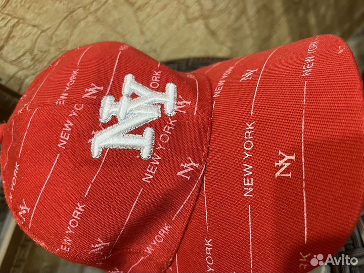 Бейсболка новая