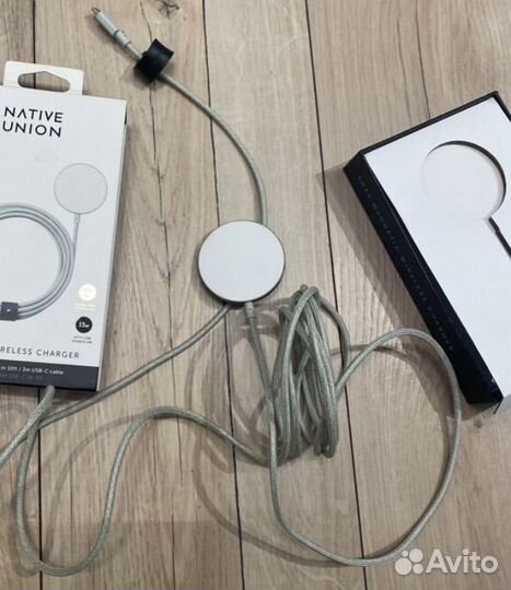 Зарядное устройство Native Union беспроводное
