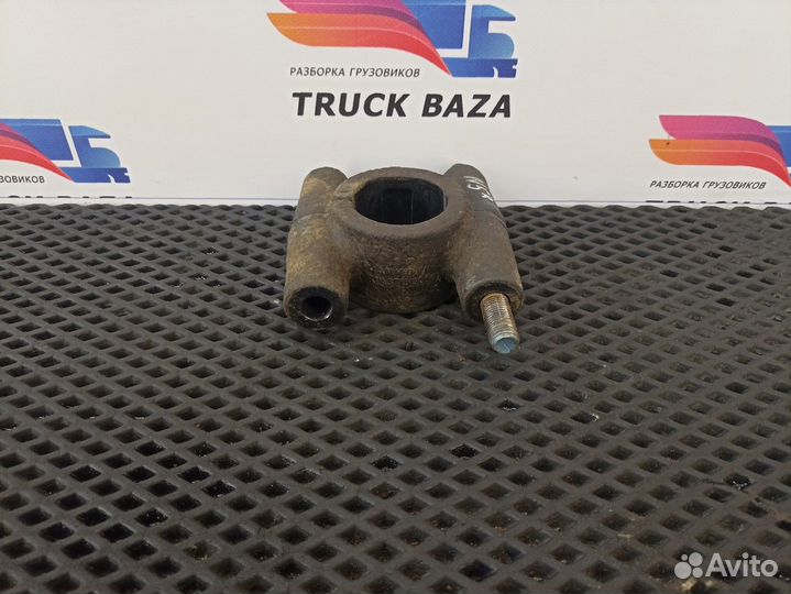 81437183059 Кронштейн переднего стабилизатора