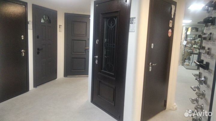 Двери входные металлические в наличии