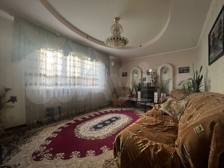 Дом 138 м² на участке 4 сот.