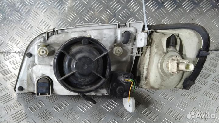 Фара Mitsubishi Space Star (1998-2005)