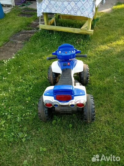 Детский квадроцикл на аккумуляторе