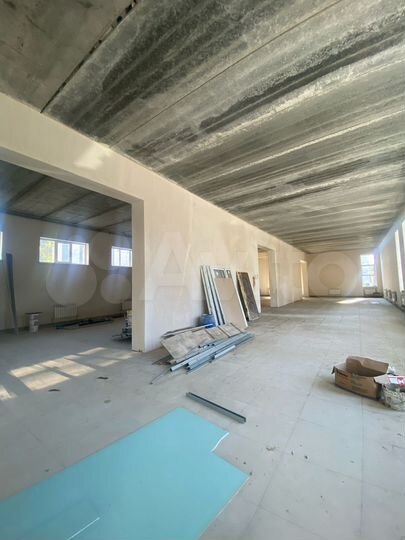 Здание, 1200 м²