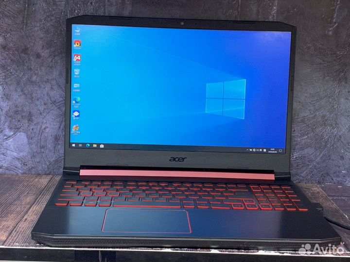 Acer Nitro 5 (i5-9300H, 16, 256, GTX 1650)