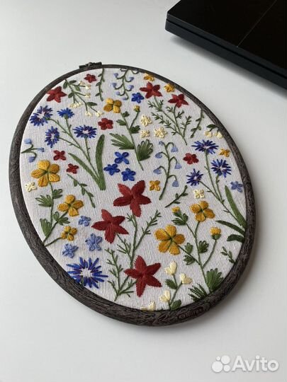 Ручная вышивка гладью