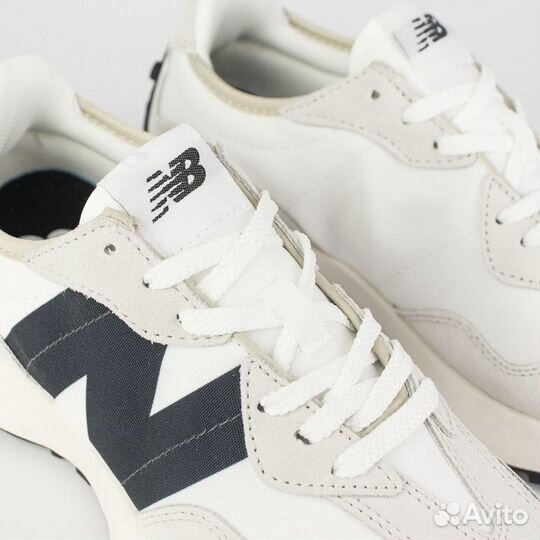 New Balance 327 L.Grey / Black Ftwr