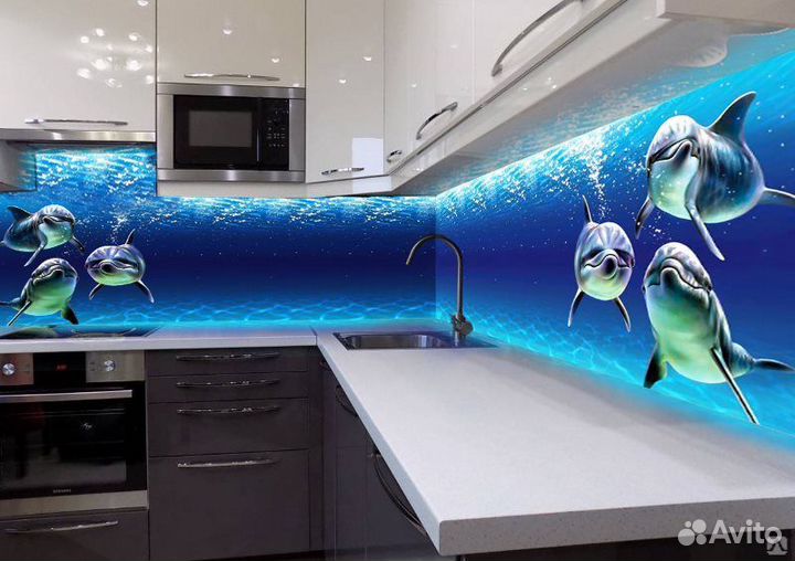 Кухню новую продам