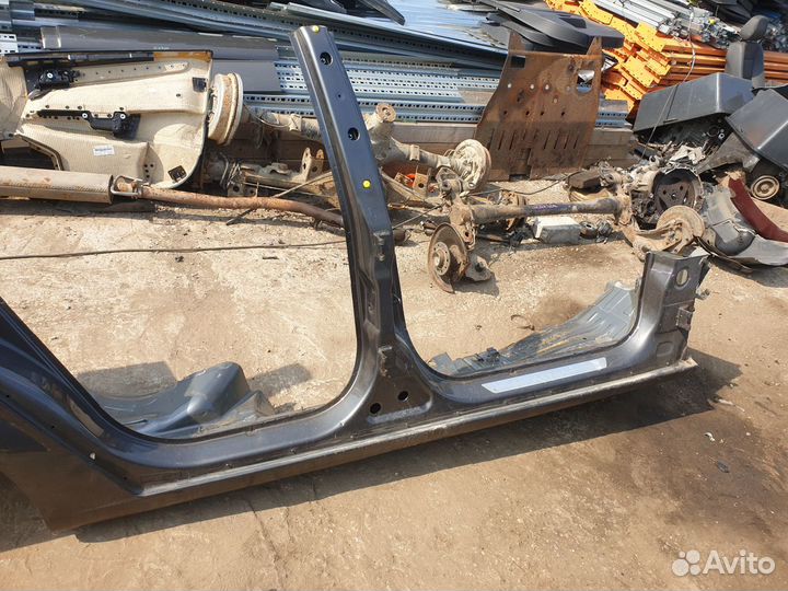 Порог правый крыло бок Opel Astra H Астра Седан