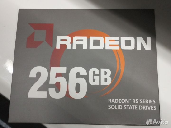 Ssd AMD radeon 256G