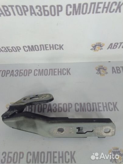 Петля капота левая Audi A6 C6 рестайлинг (2008—201