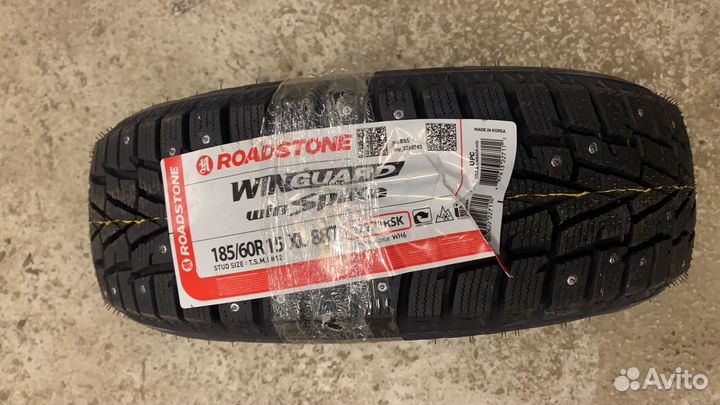 Roadstone Winguard WinSpike 215/55 R17 98T