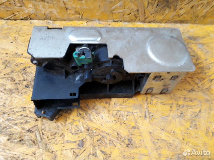 Замок двери для передний левый Ford Transit