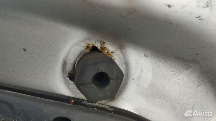 Капот Mazda 5 (CR)