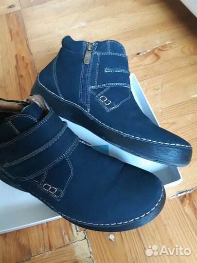 Ботинки женские