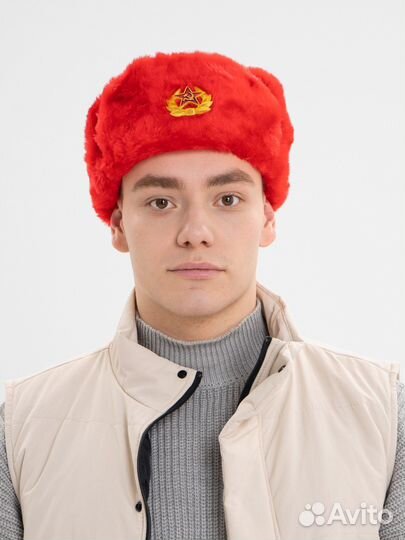 Шапка ушанка цветная СССР с кокардой