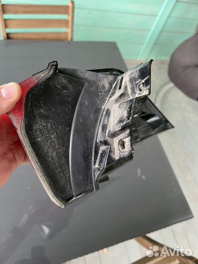 Фонарь toyota rav4 задний левый