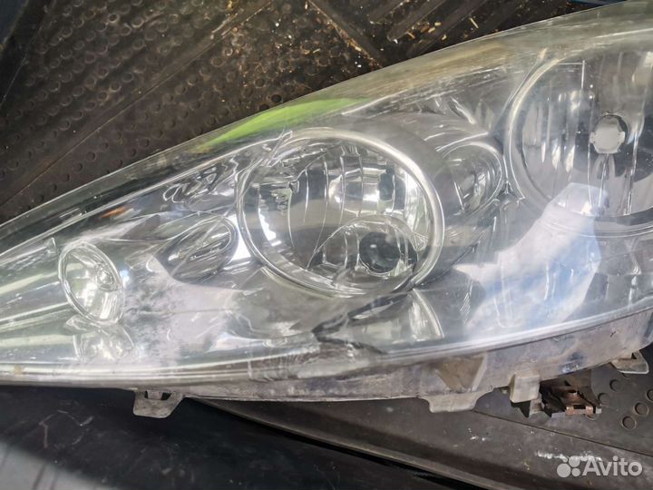 Передняя левая фара peugeot 308