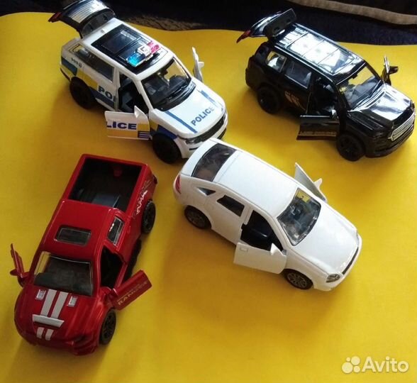 Машинки Модельки