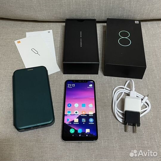 Xiaomi Mi 8, 6/64 ГБ