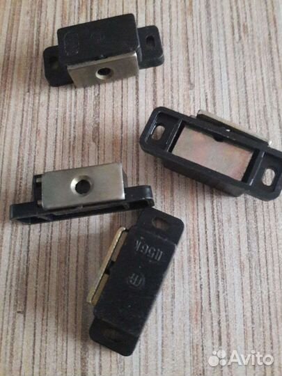 Крепления и замки