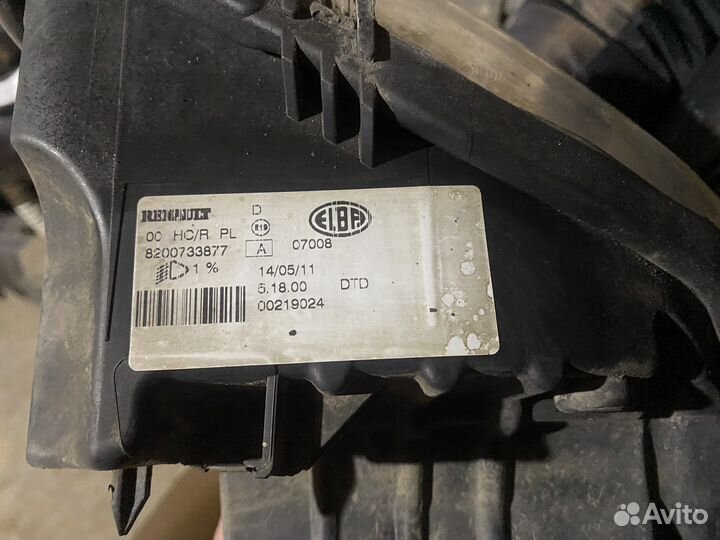 Правая фара рено Sandero