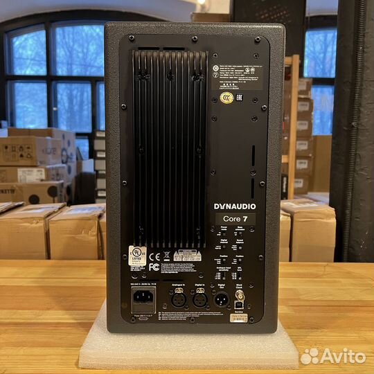 Dynaudio Core 7