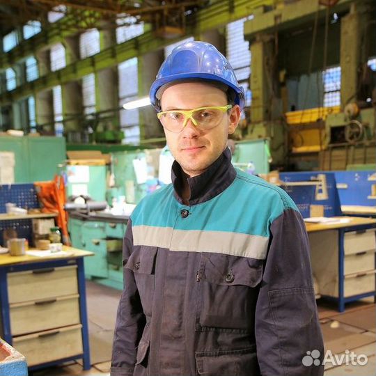 Требуется Токарь универсал