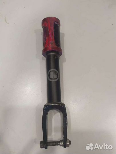 Вилка и зажим