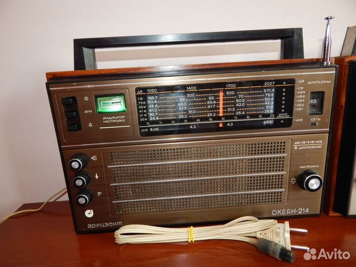 Советский радиоприемник Океан 214 с FM