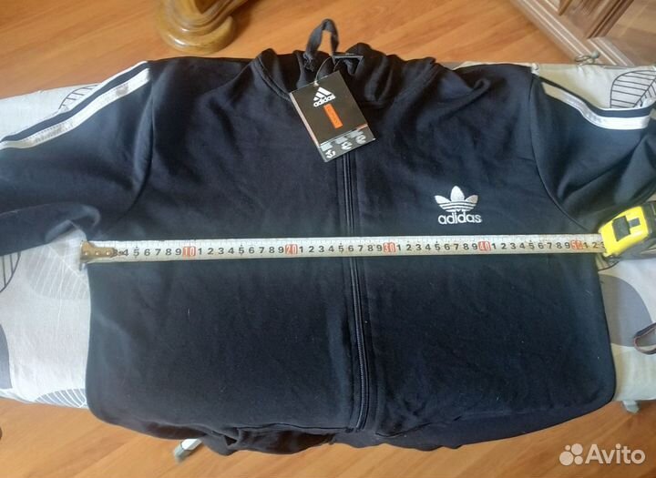 Спортивный костюм женский adidas Р. 50