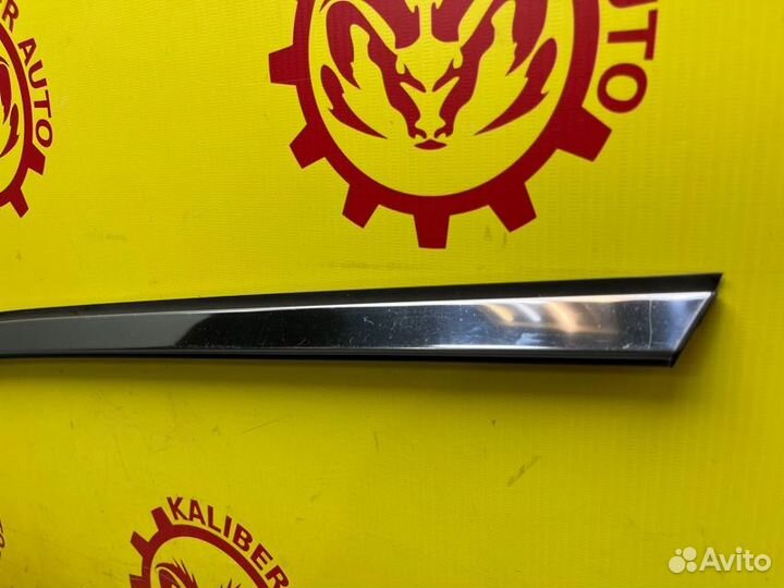 Молдинг форточки правый Honda Accord 8 2.0 R20A3