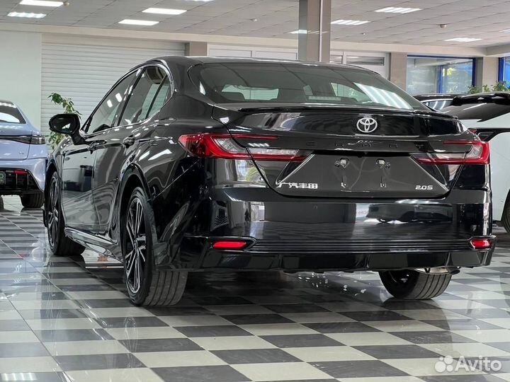 Toyota Camry 2.0 CVT, 2024